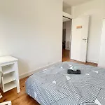 Prázdninový dům La Maison Des Grandes Tablees In *