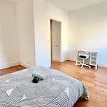 La Maison Des Grandes Tablees In Prázdninový dům