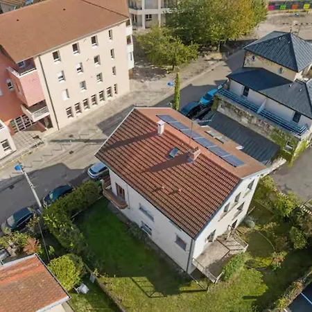 בית נופש La Maison Des Grandes Tablees In *