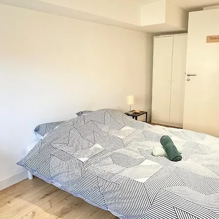 La Maison Des Grandes Tablées In Hébergement de vacances Bourg-en-Bresse