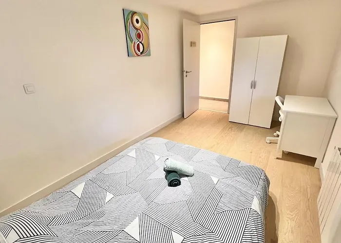 La Maison Des Grandes Tablees In בית נופש *