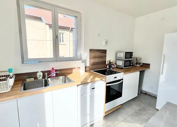 La Maison Des Grandes Tablees In *