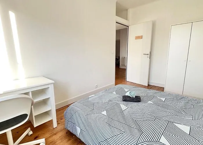בית נופש La Maison Des Grandes Tablees In *