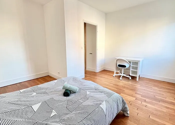 La Maison Des Grandes Tablees In בית נופש